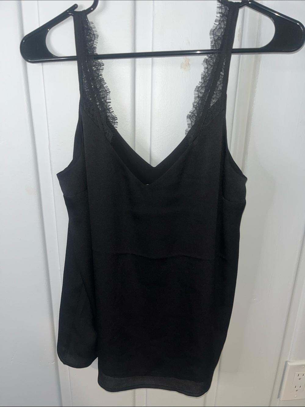 NWT Lace Shoulder Express Tank